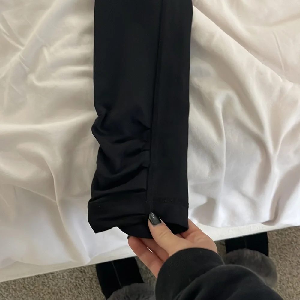 Selling - Picture 3 of 5